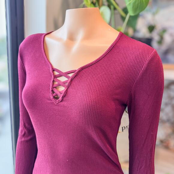 Democracy, Mulberry Ribbed Knit Criss Cross Neckline Long Sleeve Top, Medium - Picture 5 of 8